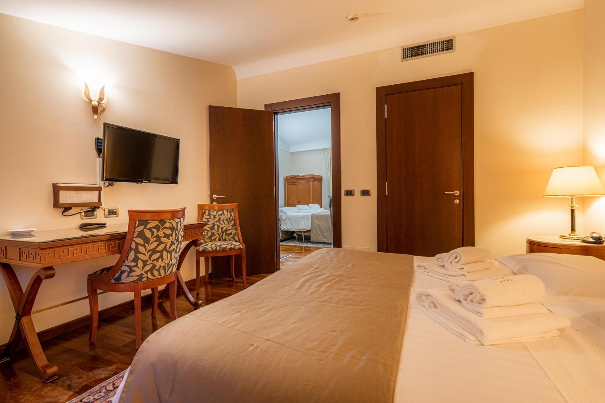 ויבו ואלנטיה מרינה Hotel Cala Del Porto מראה חיצוני תמונה